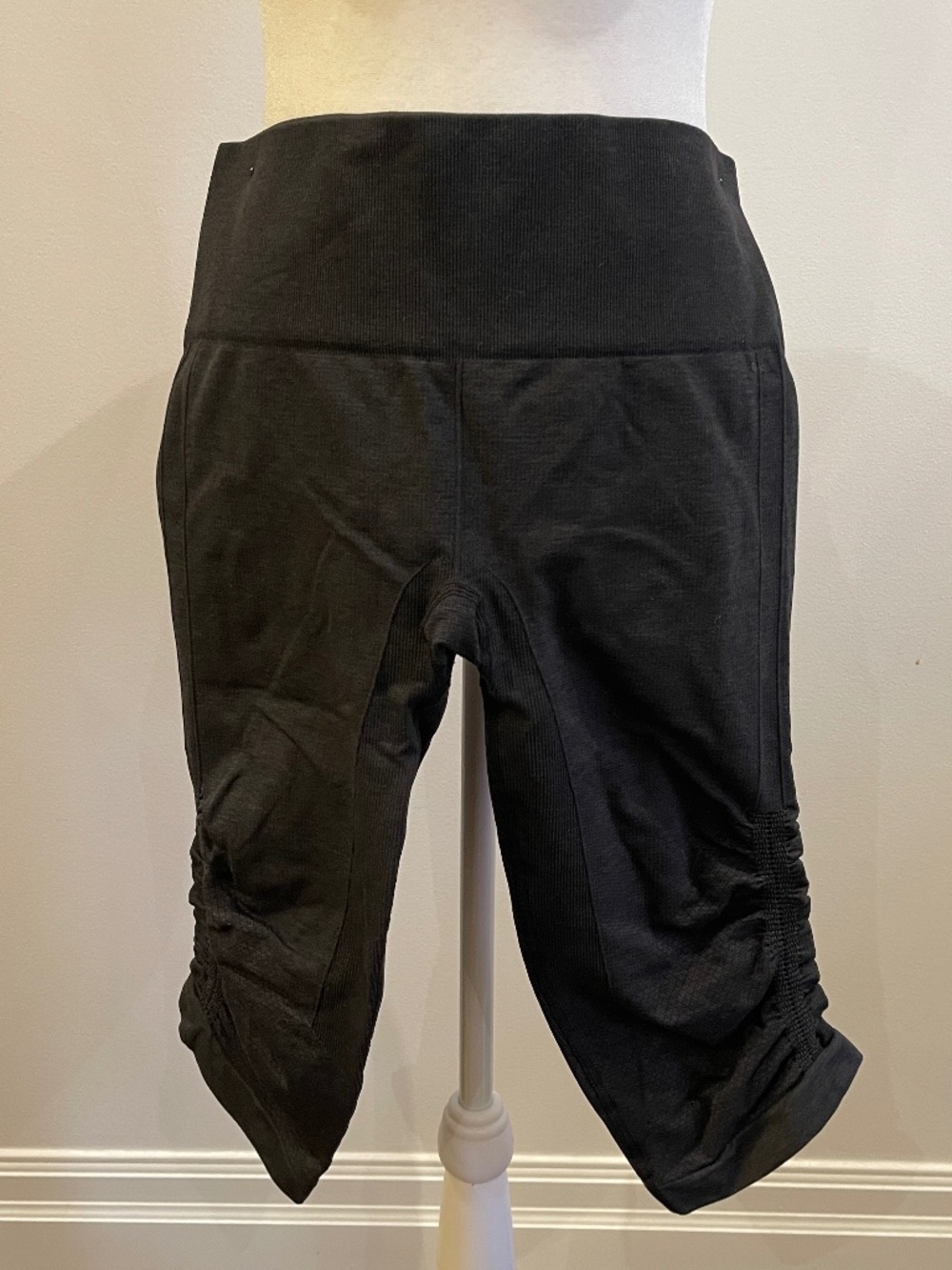 Lululemon Capris Likely Size 4